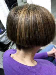 alt="high bob shape cut with neck ">